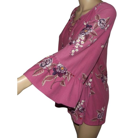 Lee Blouse Size Medium Pink Floral Print V-Neck top shirt boho peasant lace-up - Picture 3 of 11